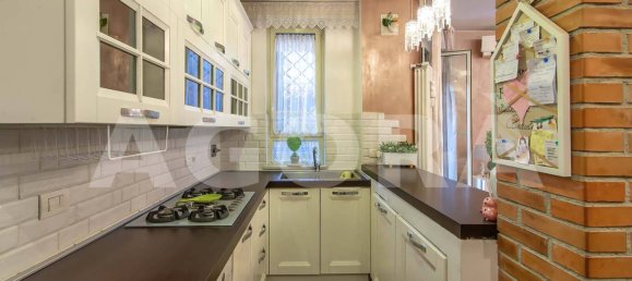 2 bedrooms Apartment in Rome, Italy No. 323608 10