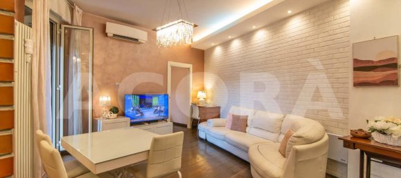 2 bedrooms Apartment in Rome, Italy No. 323608 4