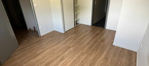 6 bedrooms House in Orleans, France No. 349939 5