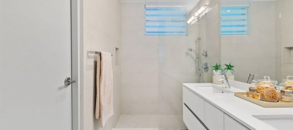 2 bedrooms Condo in San Juan, Puerto Rico No. 29 11