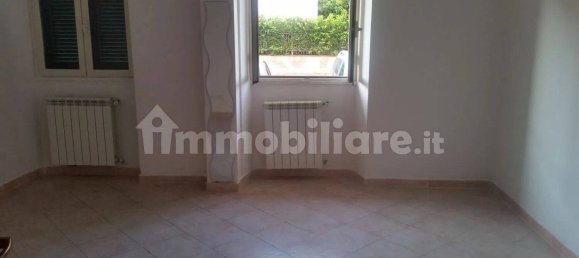 2 bedrooms Apartment in Aprilia, Italy No. 189046 2