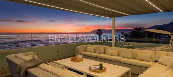 6 bedrooms Villa in Marbella, Spain No. 93774 32