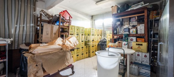 3 bedrooms House in Maranello, Italy No. 328679 36