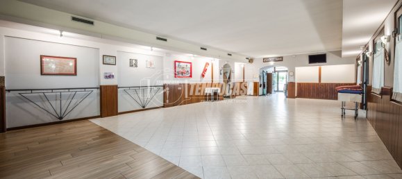 3 bedrooms House in Maranello, Italy No. 328679 20