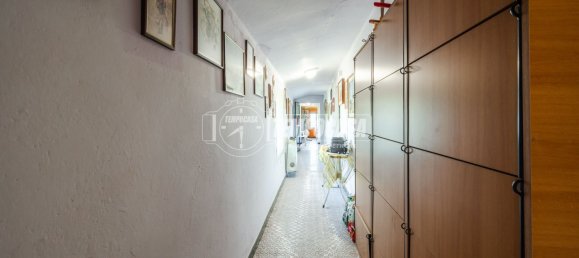 3 bedrooms House in Maranello, Italy No. 328679 23