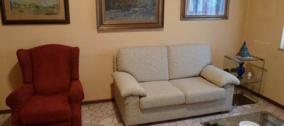 3 rooms Apartment in Piacenza, Italy No. 35891 8