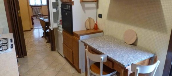 3 rooms Apartment in Piacenza, Italy No. 35891 5