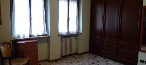 3 rooms Apartment in Piacenza, Italy No. 35891 13