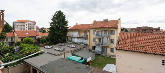 3 Schlafzimmer Wohnung in Rivoli, Italy, Nr. 372024 28