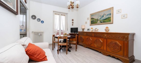3 Schlafzimmer Wohnung in Rivoli, Italy, Nr. 372024 2