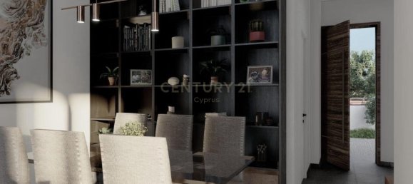 4 bedrooms Villa in Monagroulli, Cyprus No. 4057 4