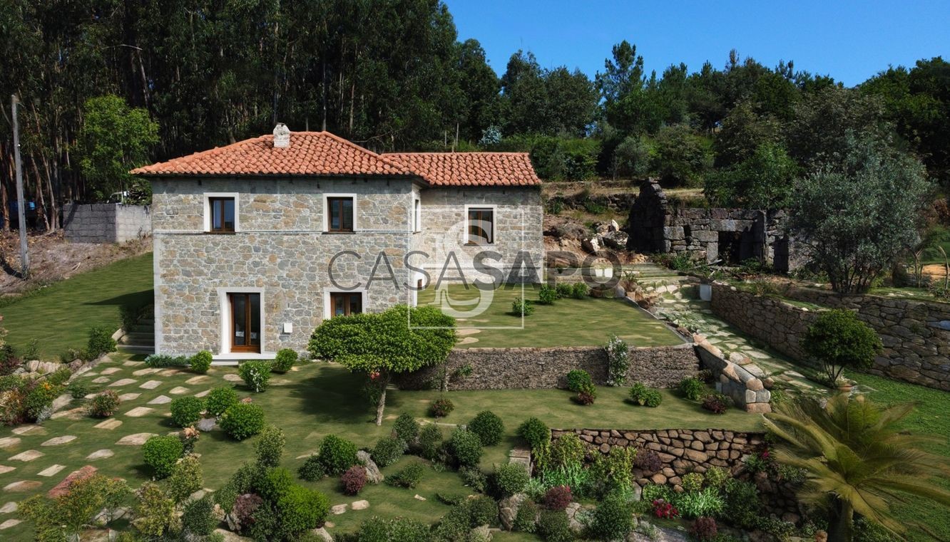 Квартира с 2 спальнями в Амаранти, Португалия № 329284