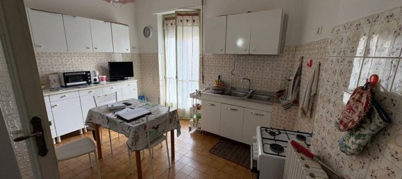 5 rooms Apartment in Perugia, Italy No. 50340 42