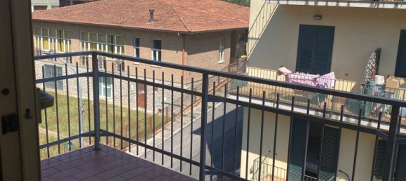 5 rooms Apartment in Perugia, Italy No. 50340 17