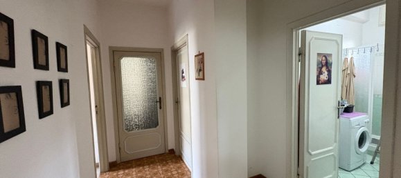 5 rooms Apartment in Perugia, Italy No. 50340 41