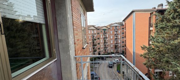 5 rooms Apartment in Perugia, Italy No. 50340 57