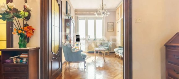 Apartamento de 3 habitaciónes en Turin, Italy No. 12304 18