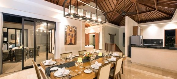 4 Schlafzimmer Villa in South Kuta, Indonesia, Nr. 3043 12