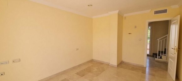 2 bedrooms Penthouse in Marbella, Spain No. 99595 6