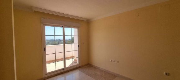 2 bedrooms Penthouse in Marbella, Spain No. 99595 10