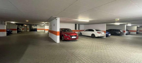 Parking à Munich, Germany No. 368353 2