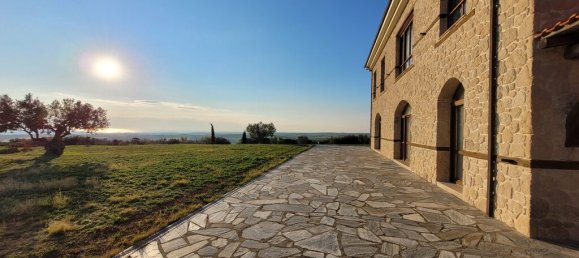 586m² Villa in Chalkidiki, Greece No. 53657 5