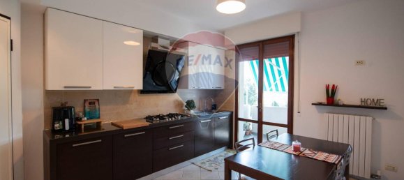 4 rooms Apartment in Montemarciano, Italy No. 2898 14