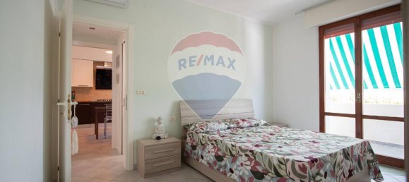 4 rooms Apartment in Montemarciano, Italy No. 2898 21