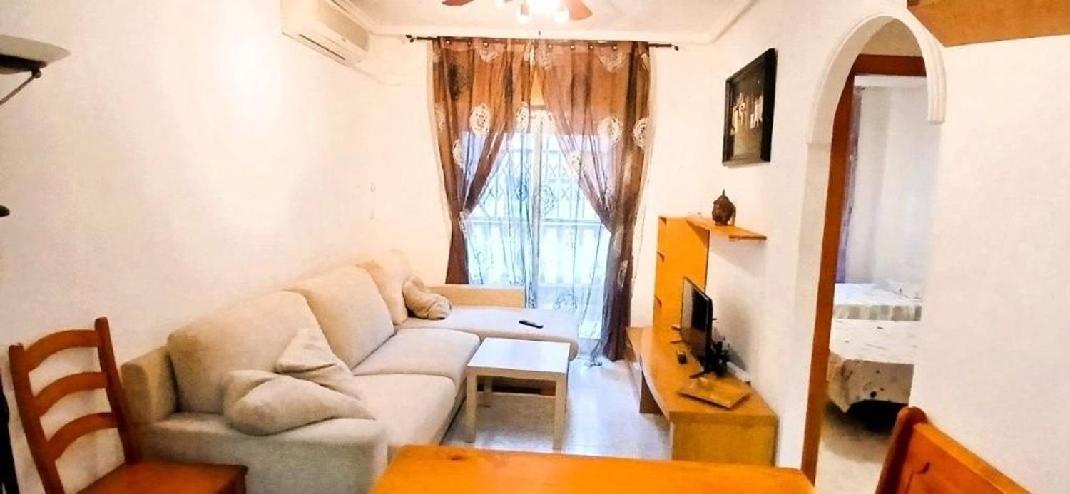 2 Schlafzimmer Wohnung in Torrevieja, Spain, Nr. 193919