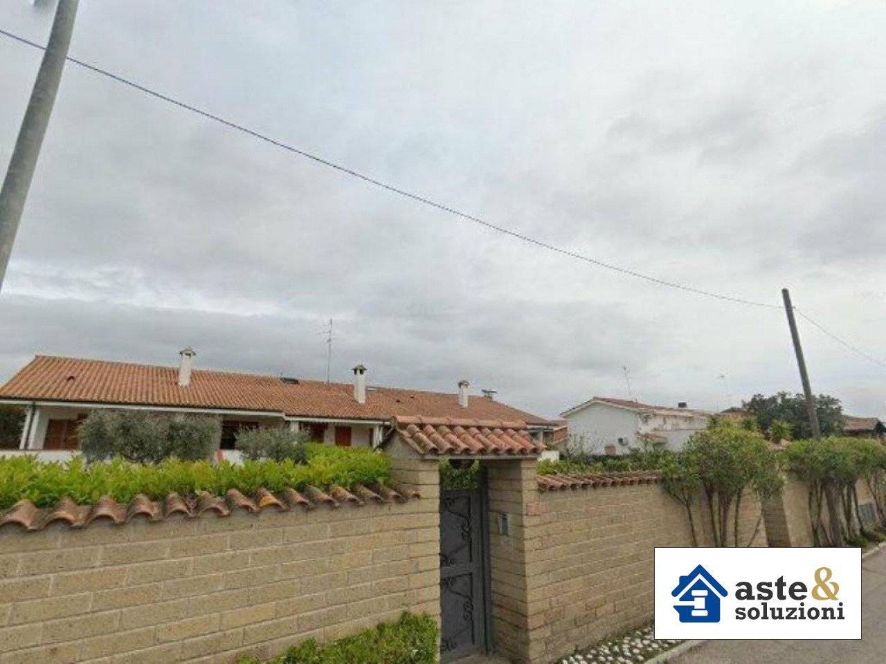 3 bedrooms Villa in Rome, Italy No. 388878