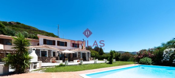5 bedrooms Villa in Alghero, Italy No. 232210 4