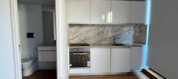 1 bedroom Apartment in Porto, Portugal No. 189885 2