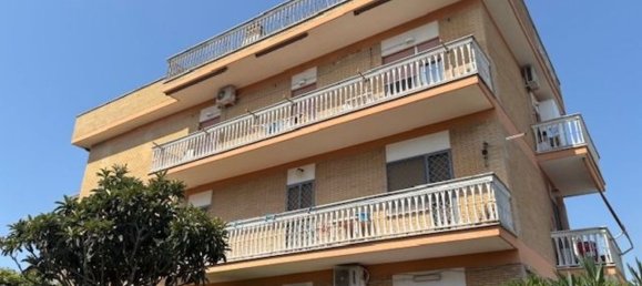 Apartamento T2 em Pomezia, Italy N.º 344378 5