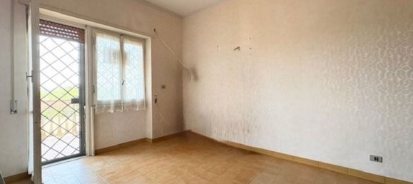 Apartamento T2 em Pomezia, Italy N.º 344378 11