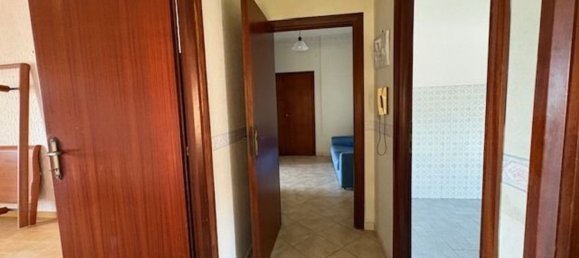 Apartamento T2 em Pomezia, Italy N.º 344378 7