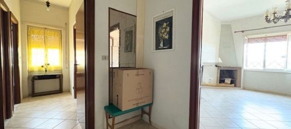 Apartamento T2 em Pomezia, Italy N.º 344378 9