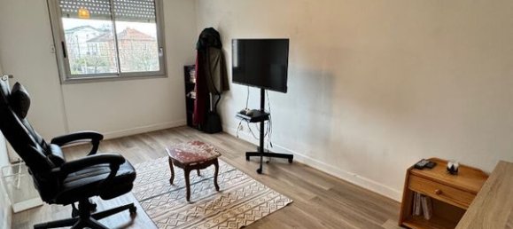 2 Schlafzimmer Wohnung in Les Pavillons-sous-Bois, France, Nr. 168784 9