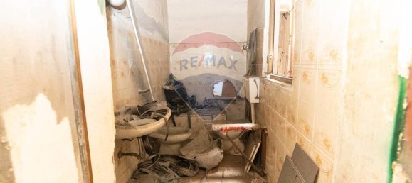 2 bedrooms House in Catania, Italy No. 275801 7