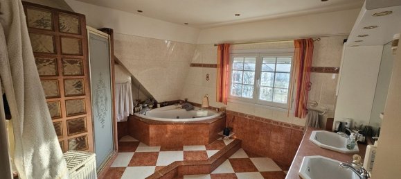 4 غرف نوم منزل في Goussainville, France رقم 120107 7