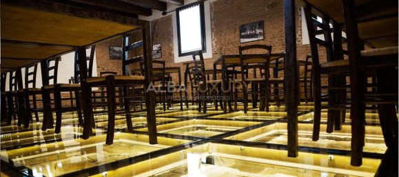 9 bedrooms Villa in Ostiglia, Italy No. 124990 31