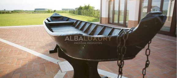 9 bedrooms Villa in Ostiglia, Italy No. 124990 16