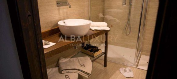 9 bedrooms Villa in Ostiglia, Italy No. 124990 18