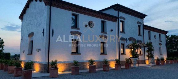 9 bedrooms Villa in Ostiglia, Italy No. 124990 6