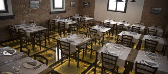 9 bedrooms Villa in Ostiglia, Italy No. 124990 33