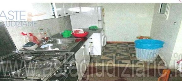 3غرفة شقة في Bari, Italy رقم 96463 15