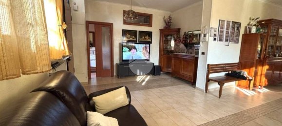 5 غرف نوم فيلا في Opera, Italy رقم 145266 6