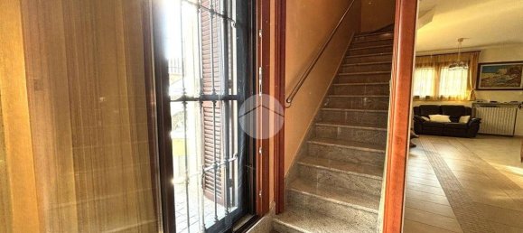 5 غرف نوم فيلا في Opera, Italy رقم 145266 15