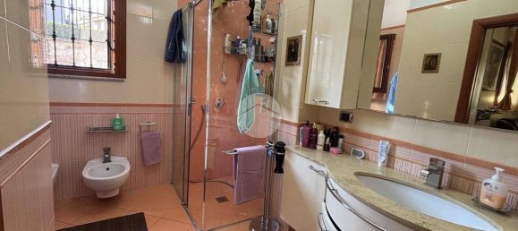 5 غرف نوم فيلا في Opera, Italy رقم 145266 9