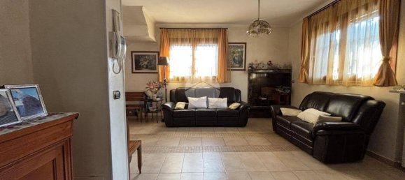 5 غرف نوم فيلا في Opera, Italy رقم 145266 5