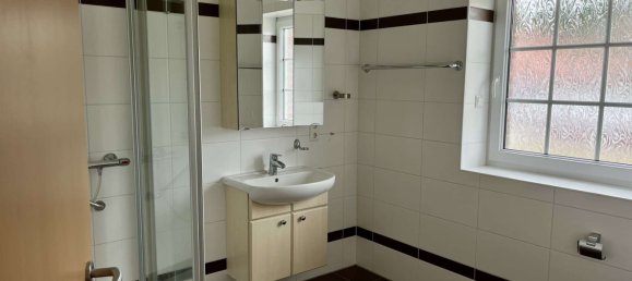 Bungalow de 4 dormitorios en Leer, Germany No. 267806 14